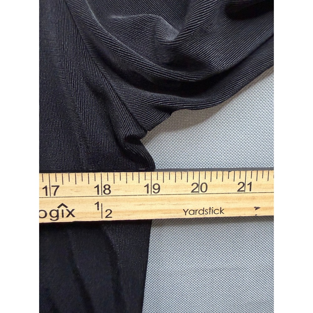Chico's Travelers Cardigan Womens Black Crochet Lace Hem Hook Eye Size 1 M/L - Picture 3 of 6